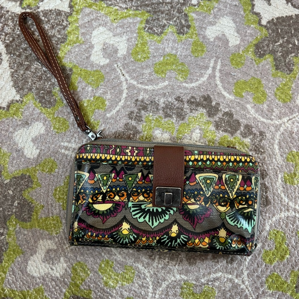 SAKROOTS, basically brand new wristlet!